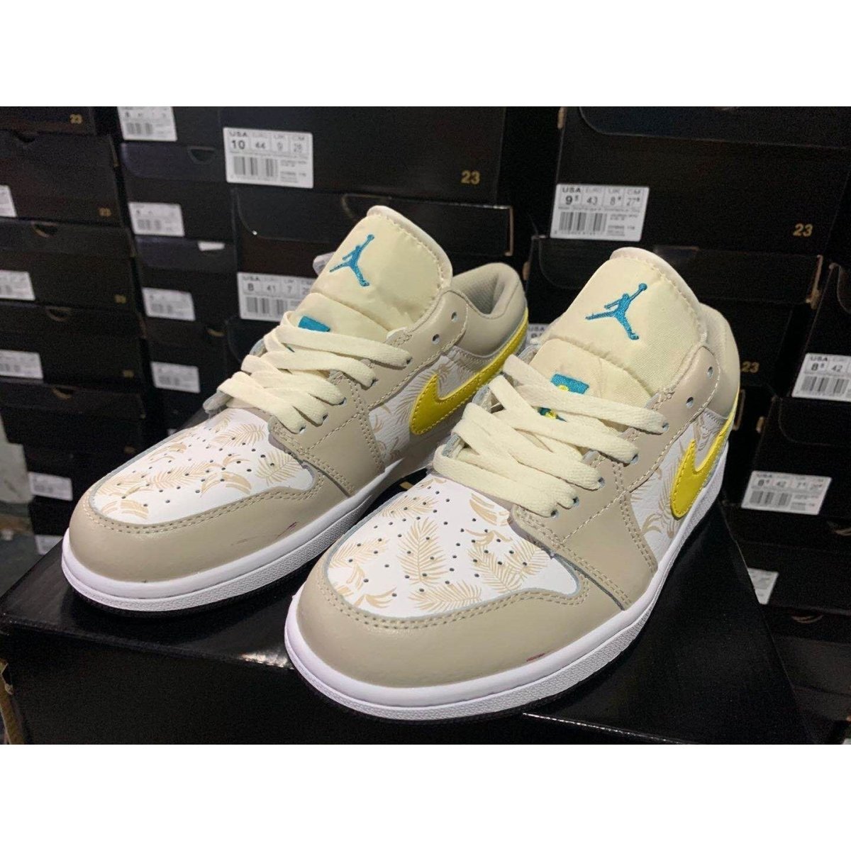 JORDAN 1 LOW x PALM TREE - Phantom Kicks