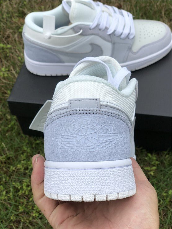 JORDAN 1 LOW x PARIS - Phantom Kicks