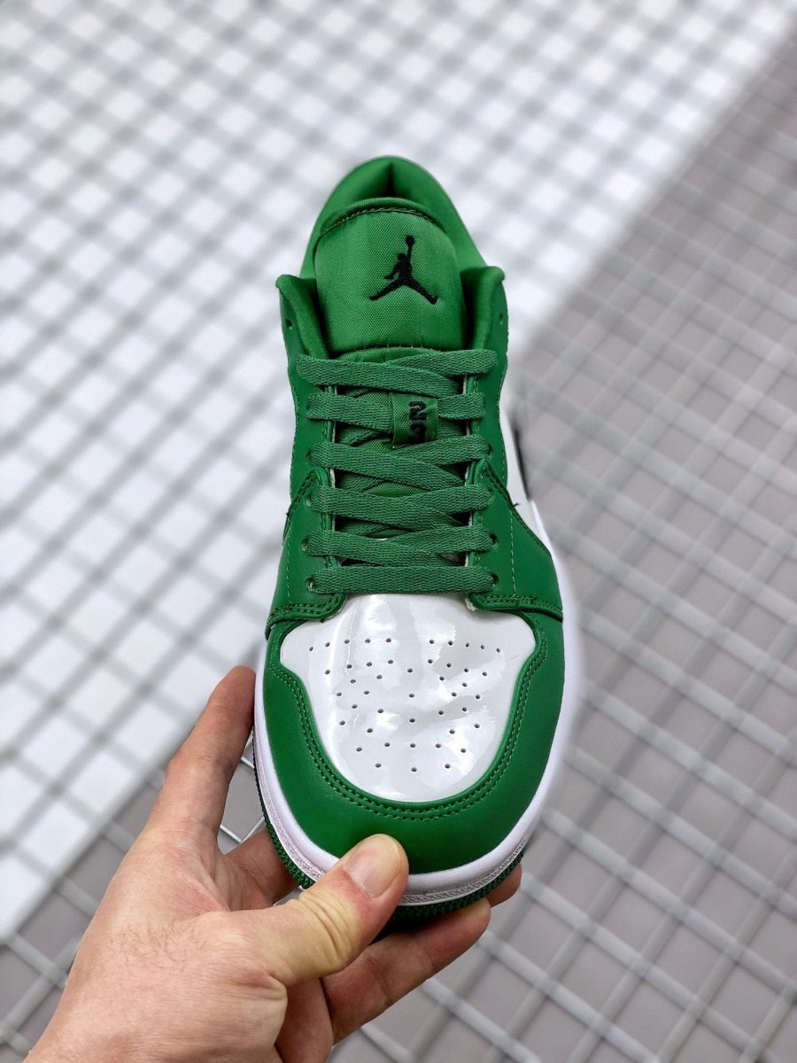 JORDAN 1 LOW x PINE GREEN - Phantom Kicks