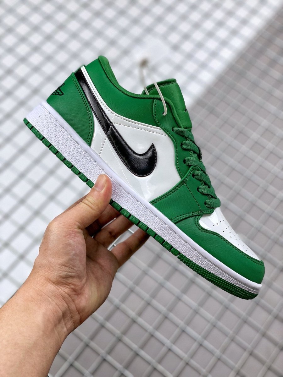 JORDAN 1 LOW x PINE GREEN - Phantom Kicks