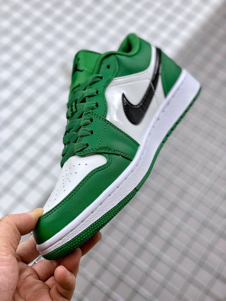 JORDAN 1 LOW x PINE GREEN - Phantom Kicks