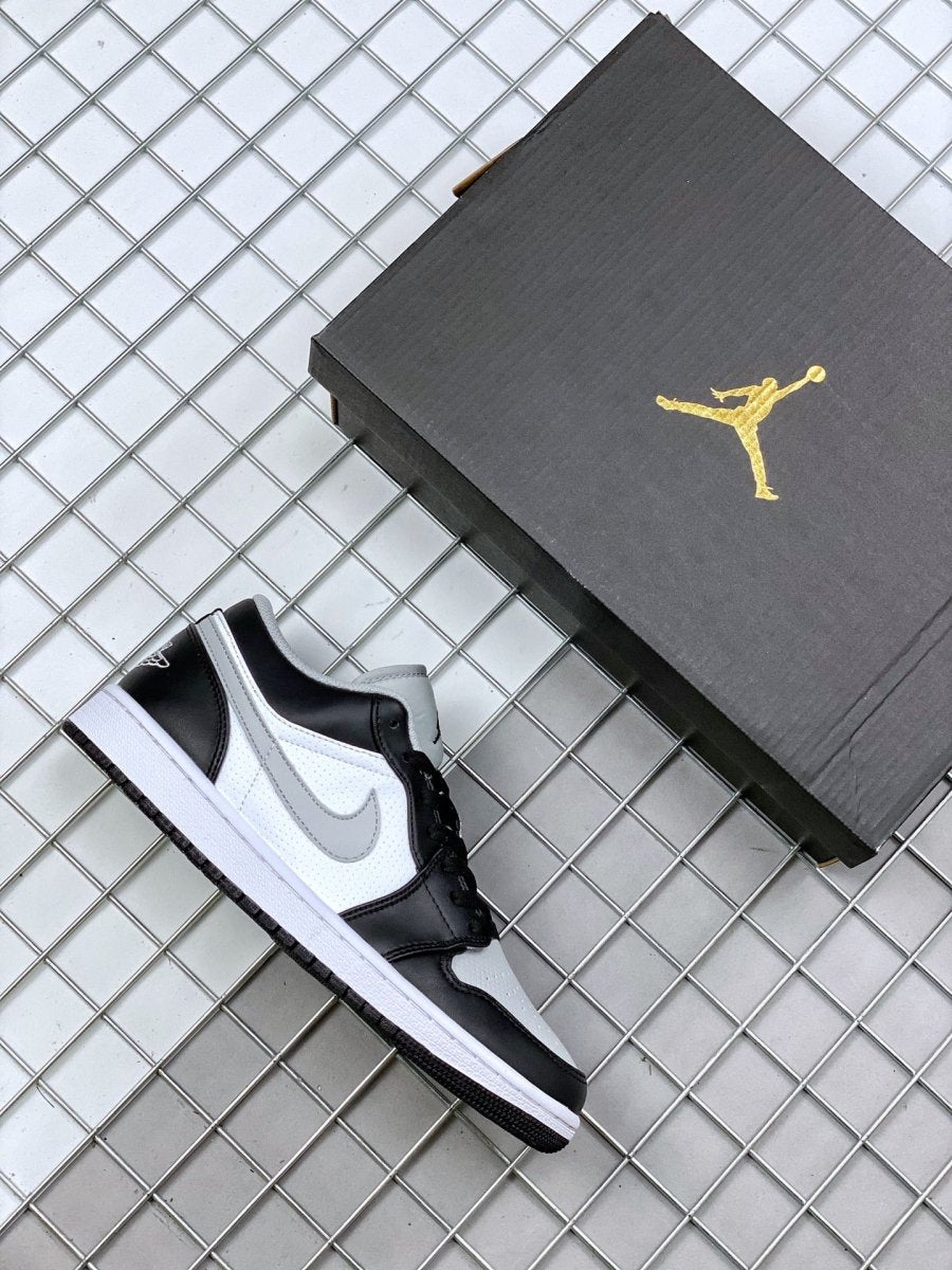 JORDAN 1 LOW x SHADOW - Phantom Kicks