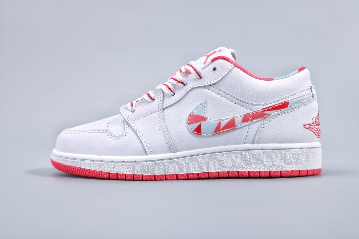 JORDAN 1 LOW x TOPAZ MIST - Phantom Kicks