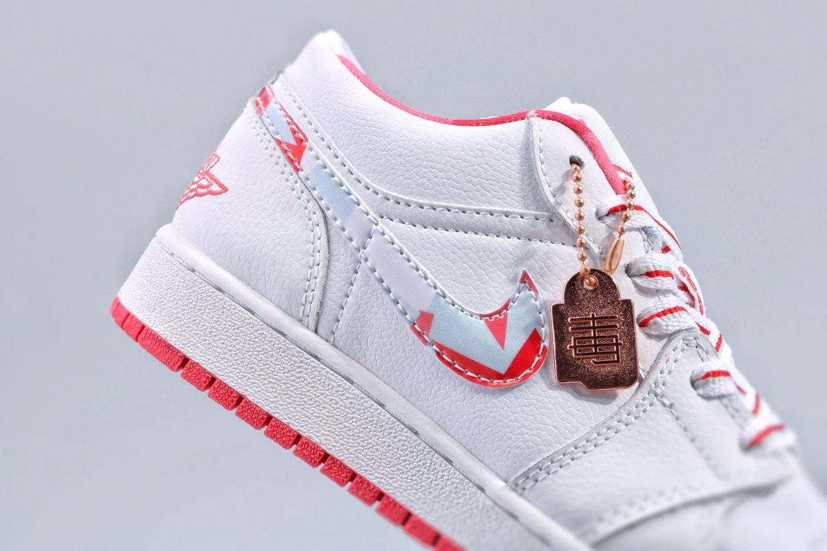 JORDAN 1 LOW x TOPAZ MIST - Phantom Kicks