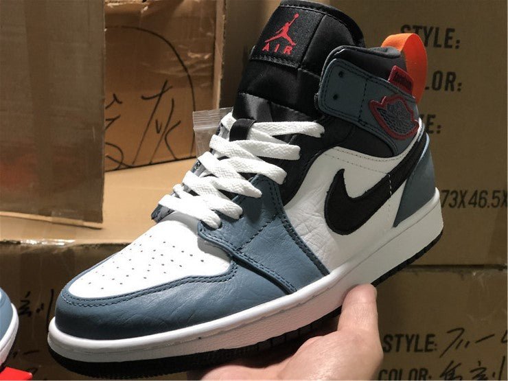 JORDAN 1 MID FEARLESS x FACETASM - Phantom Kicks