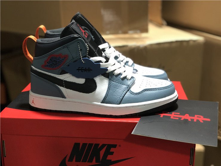 JORDAN 1 MID FEARLESS x FACETASM - Phantom Kicks