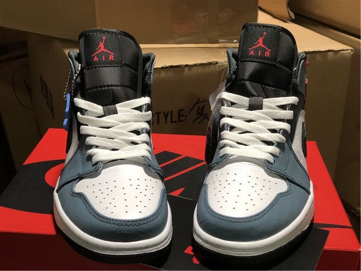 JORDAN 1 MID FEARLESS x FACETASM - Phantom Kicks