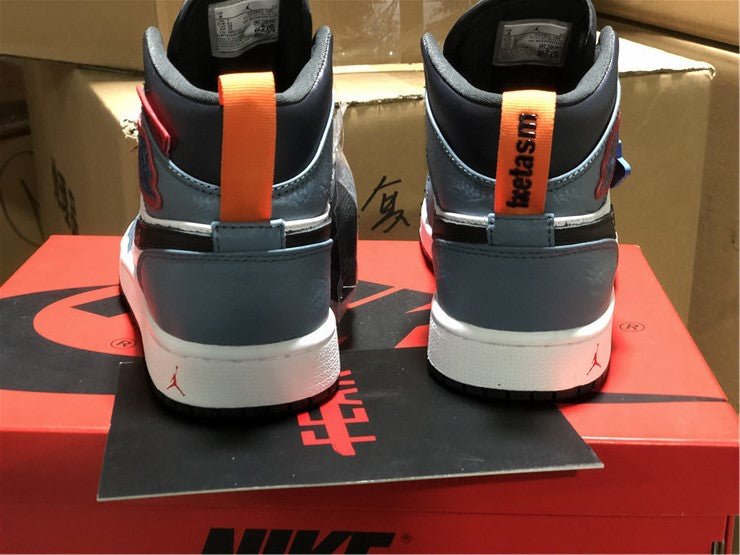 JORDAN 1 MID FEARLESS x FACETASM - Phantom Kicks