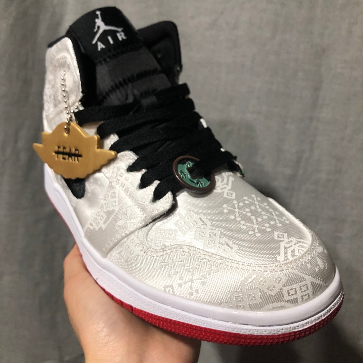 JORDAN 1 MID SE x FEARLESS EDISON CHEN CLOT - Phantom Kicks