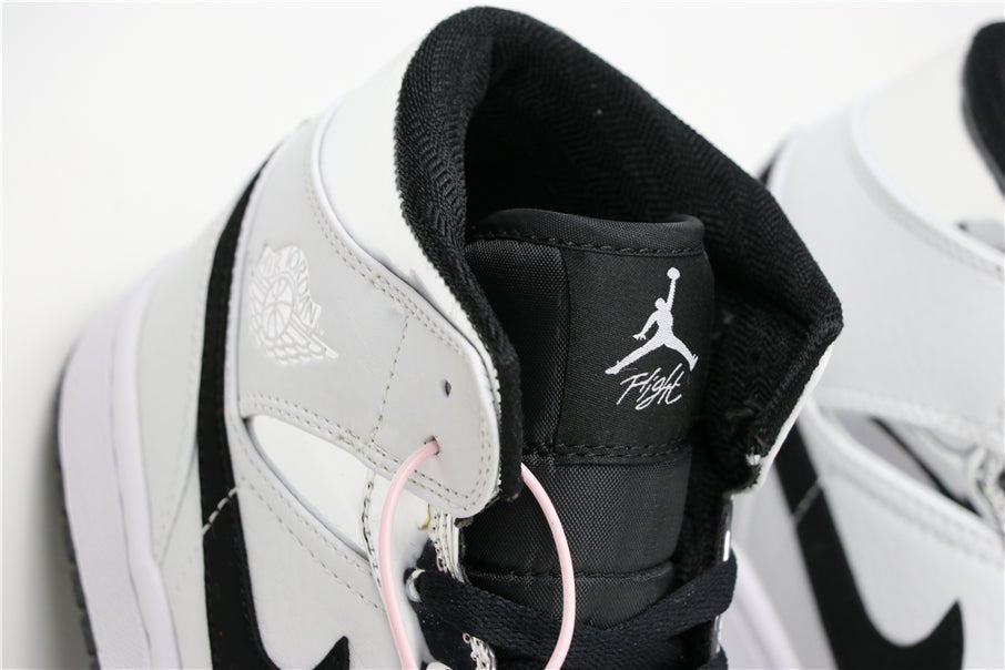 JORDAN 1 MID x ALTERNATE THINK 16 - Phantom Kicks