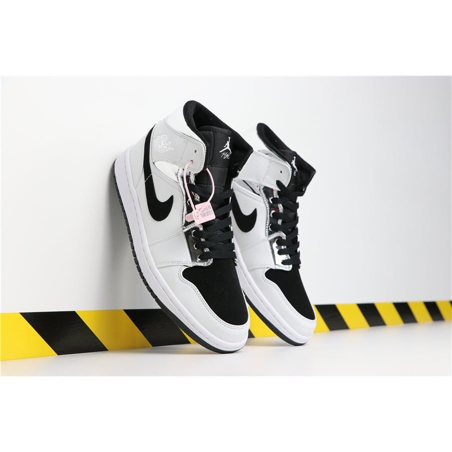 JORDAN 1 MID x ALTERNATE THINK 16 - Phantom Kicks
