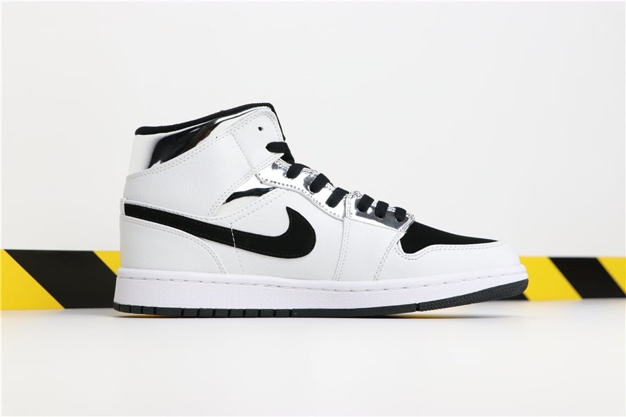 JORDAN 1 MID x ALTERNATE THINK 16 - Phantom Kicks