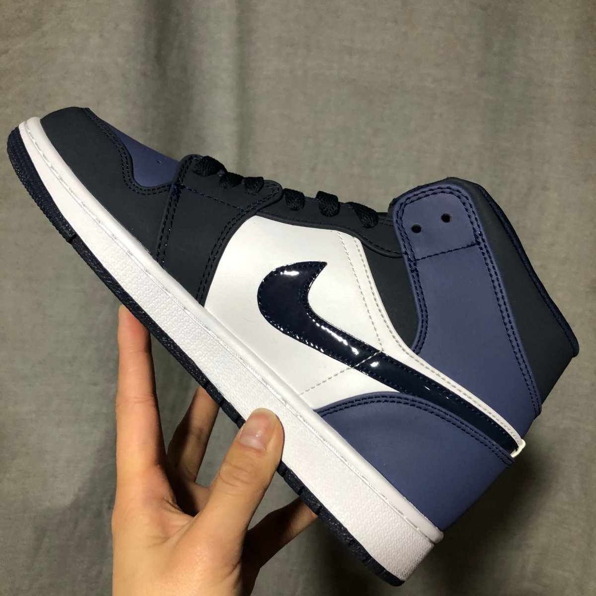 JORDAN 1 MID x ARMORY NAVY - Phantom Kicks