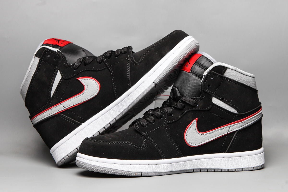 JORDAN 1 MID x BLACK PARTICLE GREY GYM RED - Phantom Kicks