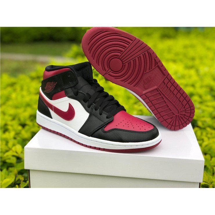 JORDAN 1 MID x BRED TOE - Phantom Kicks