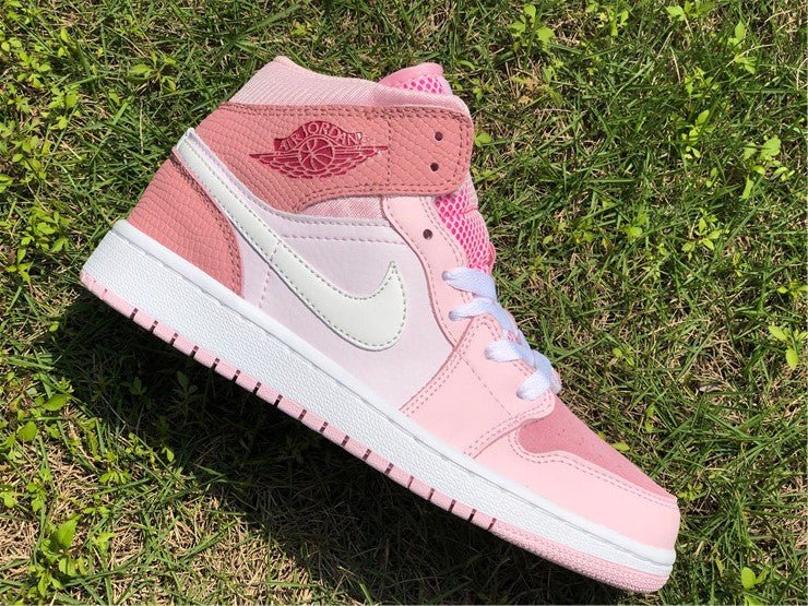 JORDAN 1 MID x DIGITAL PINK - Phantom Kicks