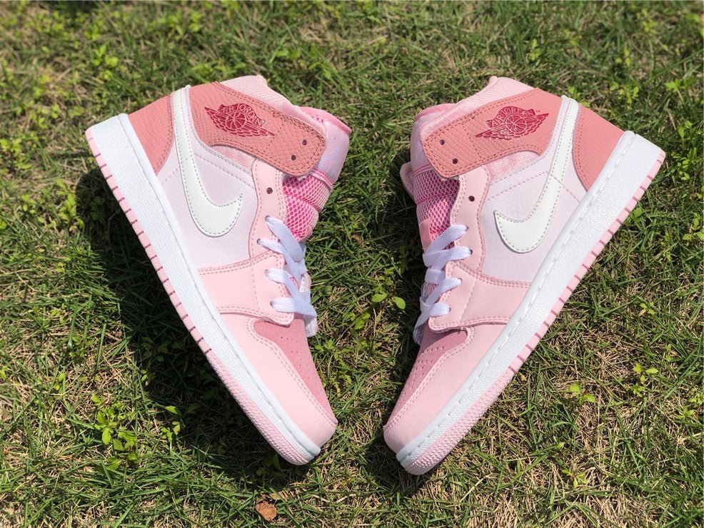 JORDAN 1 MID x DIGITAL PINK - Phantom Kicks