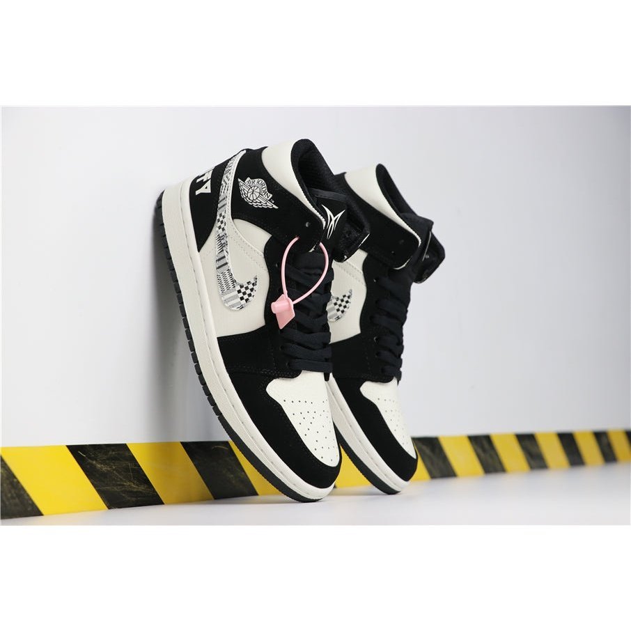 JORDAN 1 MID x EQUALITY - Phantom Kicks