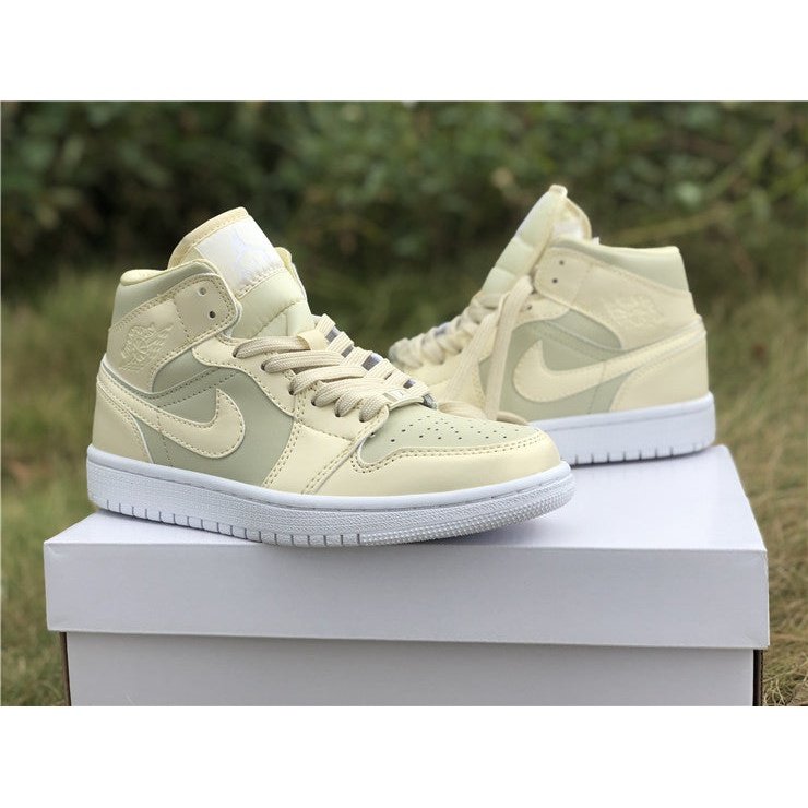 JORDAN 1 MID x GOOSE FEATHER YELLOW - Phantom Kicks