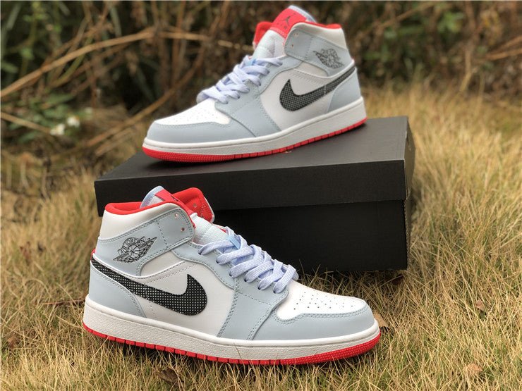 JORDAN 1 MID x HALF BLUE POLKA DOT SWOOSH - Phantom Kicks