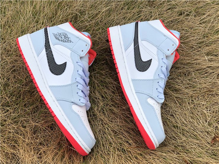 JORDAN 1 MID x HALF BLUE POLKA DOT SWOOSH - Phantom Kicks