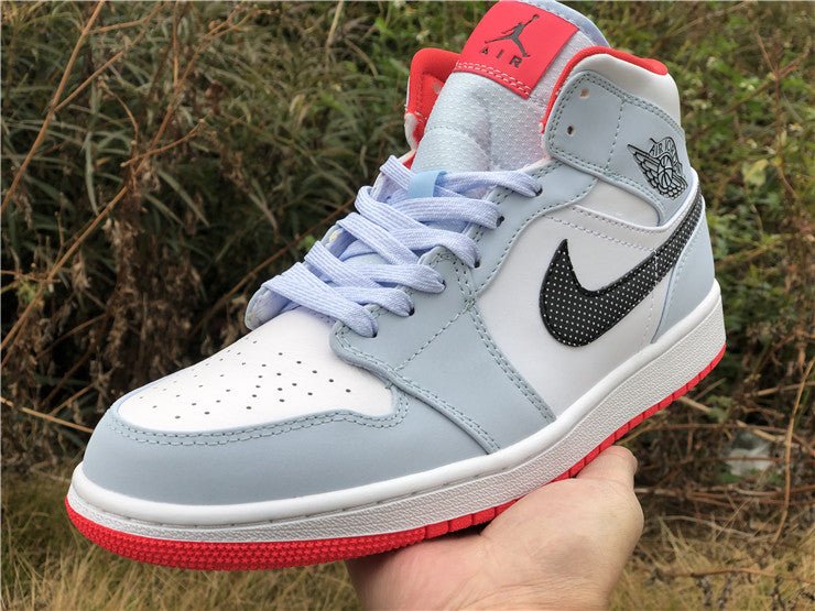 JORDAN 1 MID x HALF BLUE POLKA DOT SWOOSH - Phantom Kicks