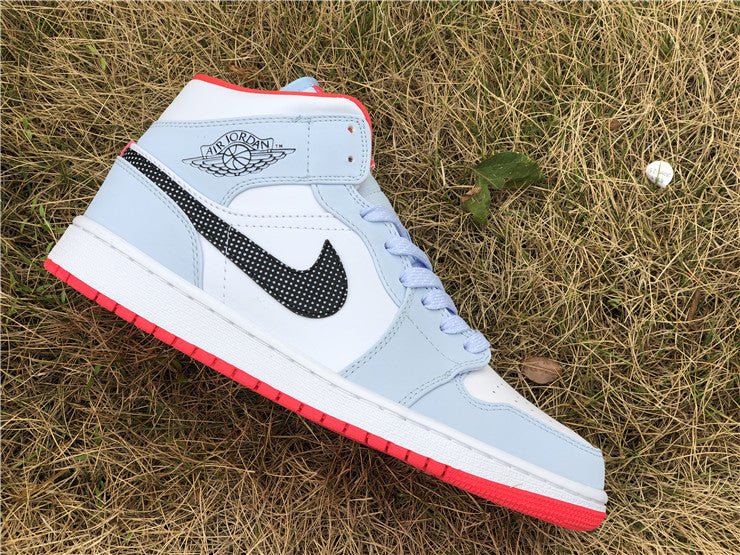 JORDAN 1 MID x HALF BLUE POLKA DOT SWOOSH - Phantom Kicks