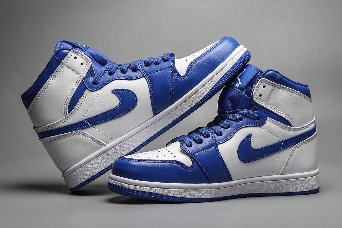 JORDAN 1 MID x HYPER ROYAL - Phantom Kicks