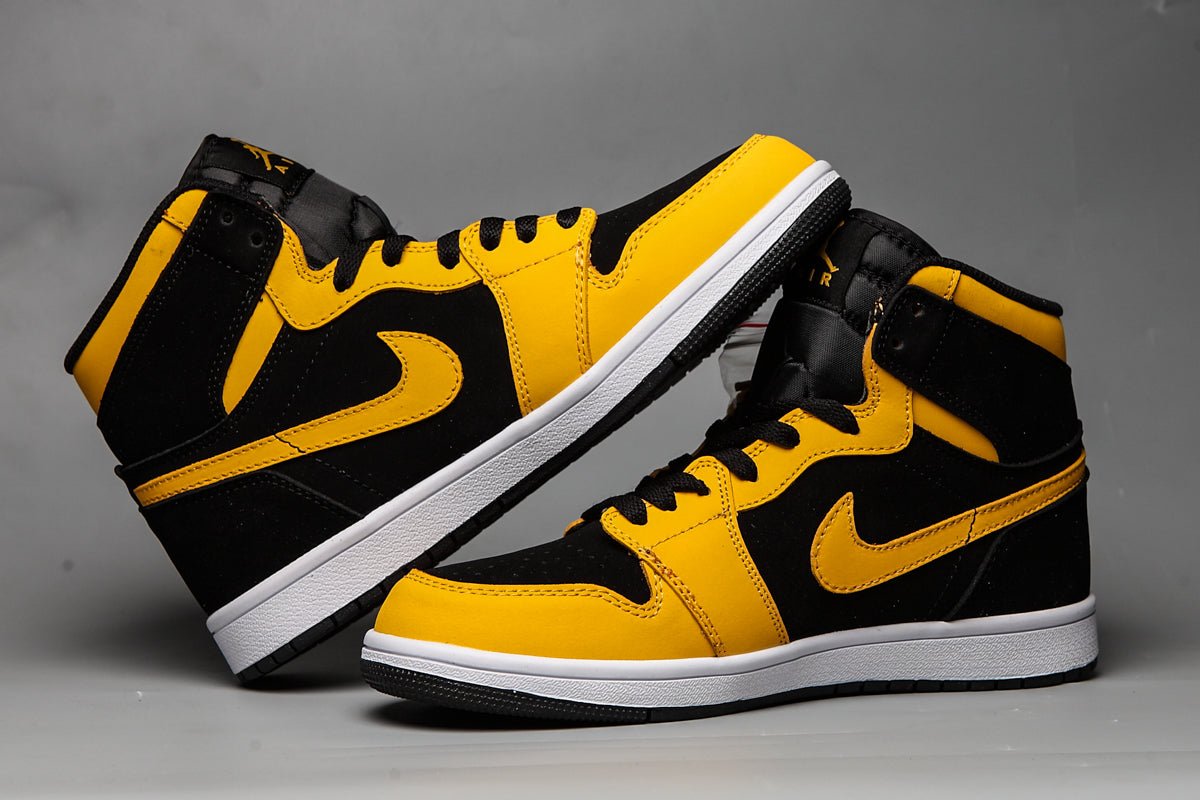 JORDAN 1 MID x REVERSE NEW LOVE - Phantom Kicks