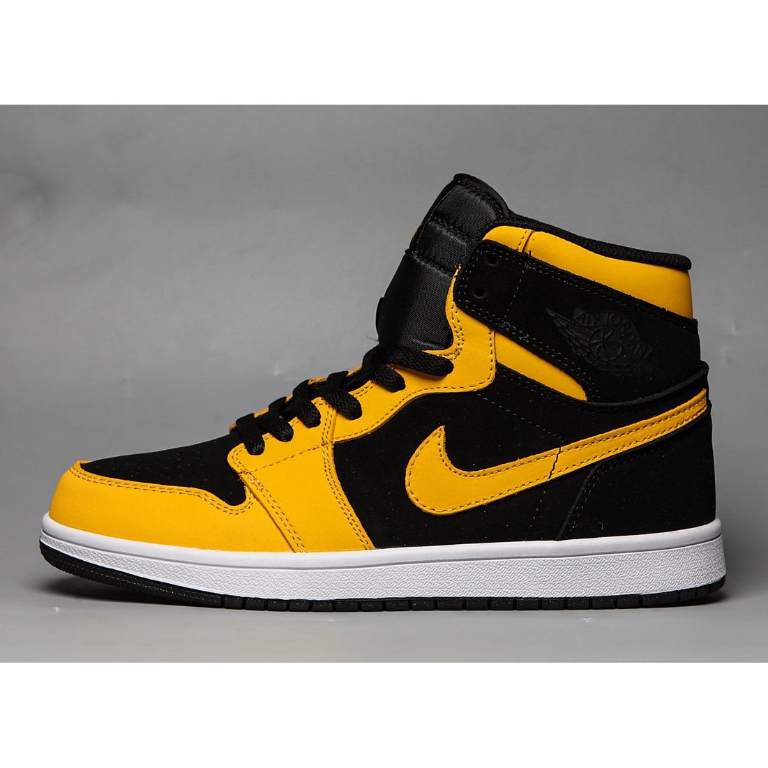 JORDAN 1 MID x REVERSE NEW LOVE - Phantom Kicks