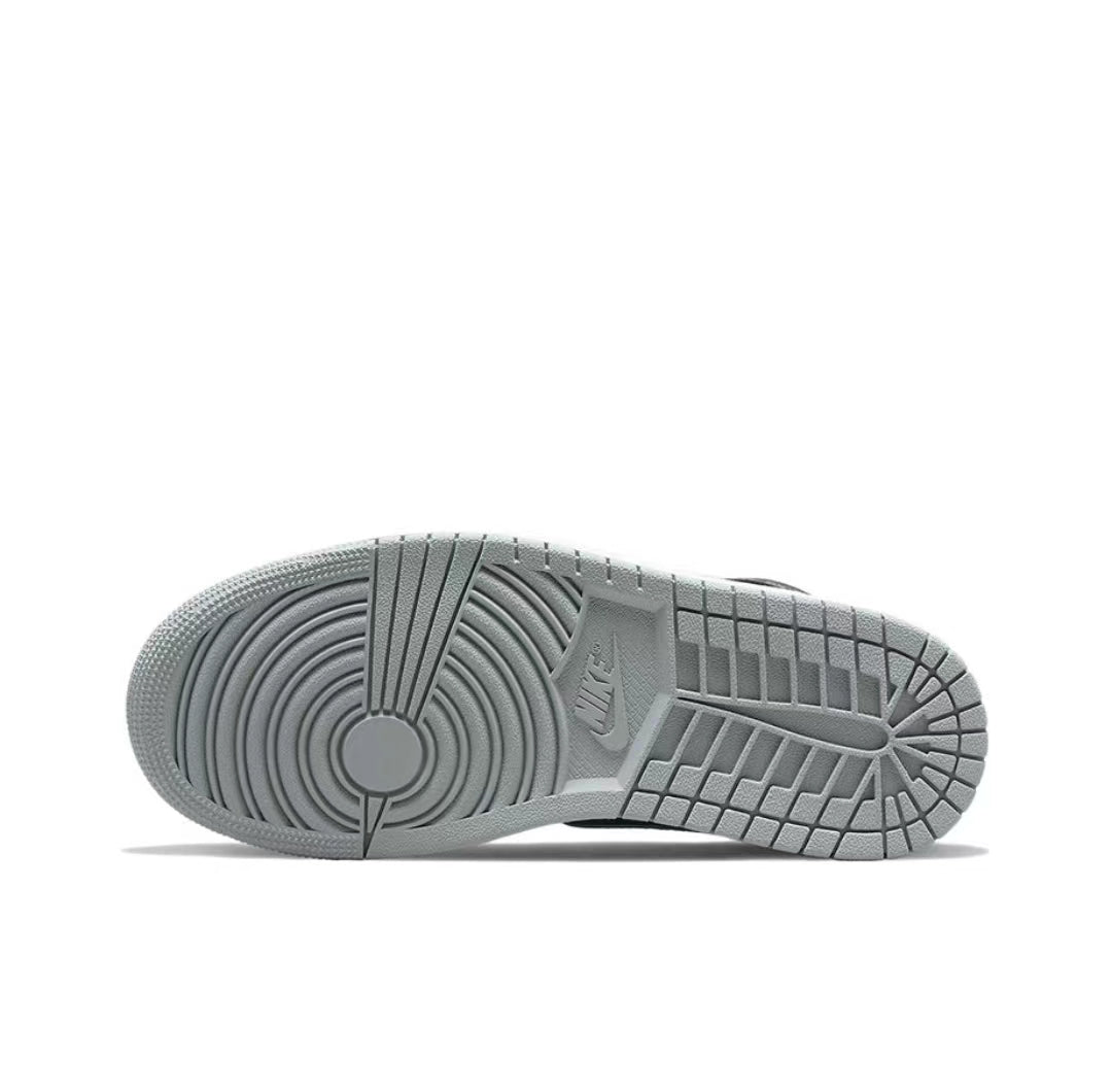 JORDAN 1 MID x SHADOW - Phantom Kicks
