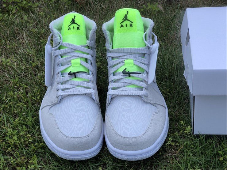 JORDAN 1 MID x VAST GREY GHOST GREEN - Phantom Kicks