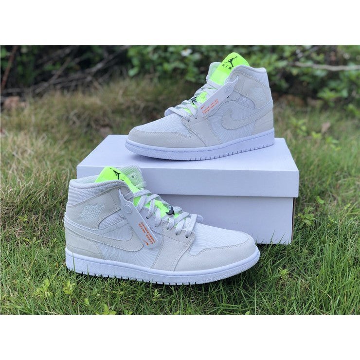 JORDAN 1 MID x VAST GREY GHOST GREEN - Phantom Kicks