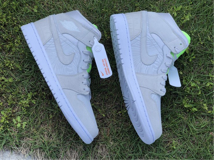 JORDAN 1 MID x VAST GREY GHOST GREEN - Phantom Kicks