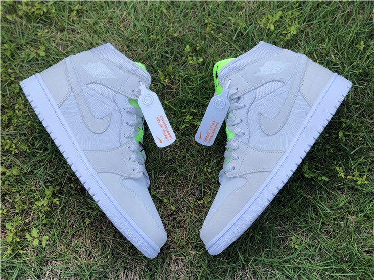 JORDAN 1 MID x VAST GREY GHOST GREEN - Phantom Kicks