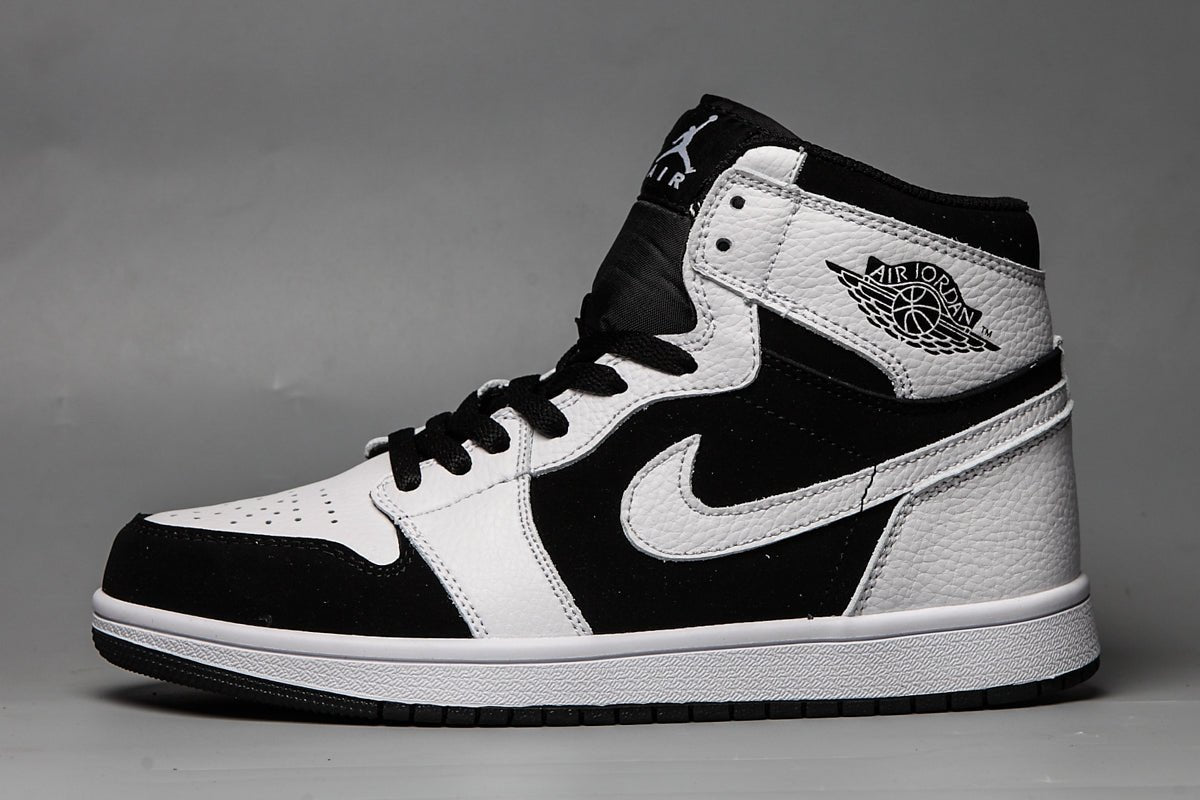 JORDAN 1 MID x WHITE BLACK - Phantom Kicks