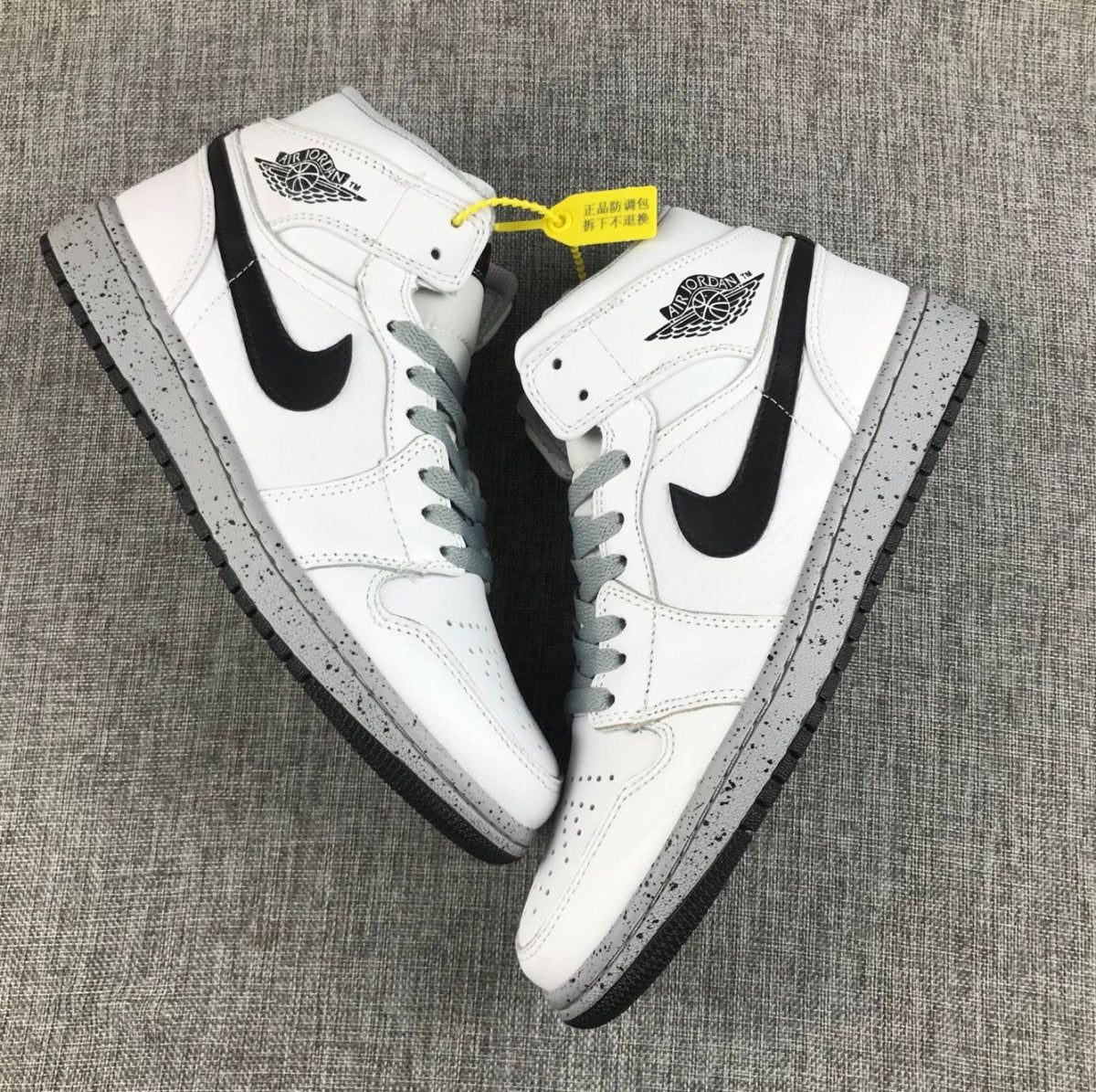 JORDAN 1 MID x WHITE CEMENT - Phantom Kicks