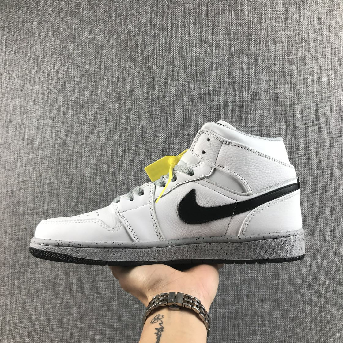 JORDAN 1 MID x WHITE CEMENT - Phantom Kicks