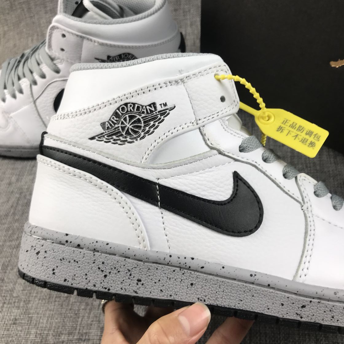 JORDAN 1 MID x WHITE CEMENT - Phantom Kicks