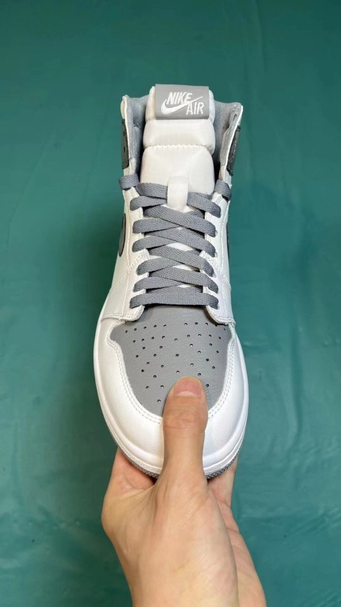 JORDAN 1 RETRO HIGH OG - Phantom Kicks