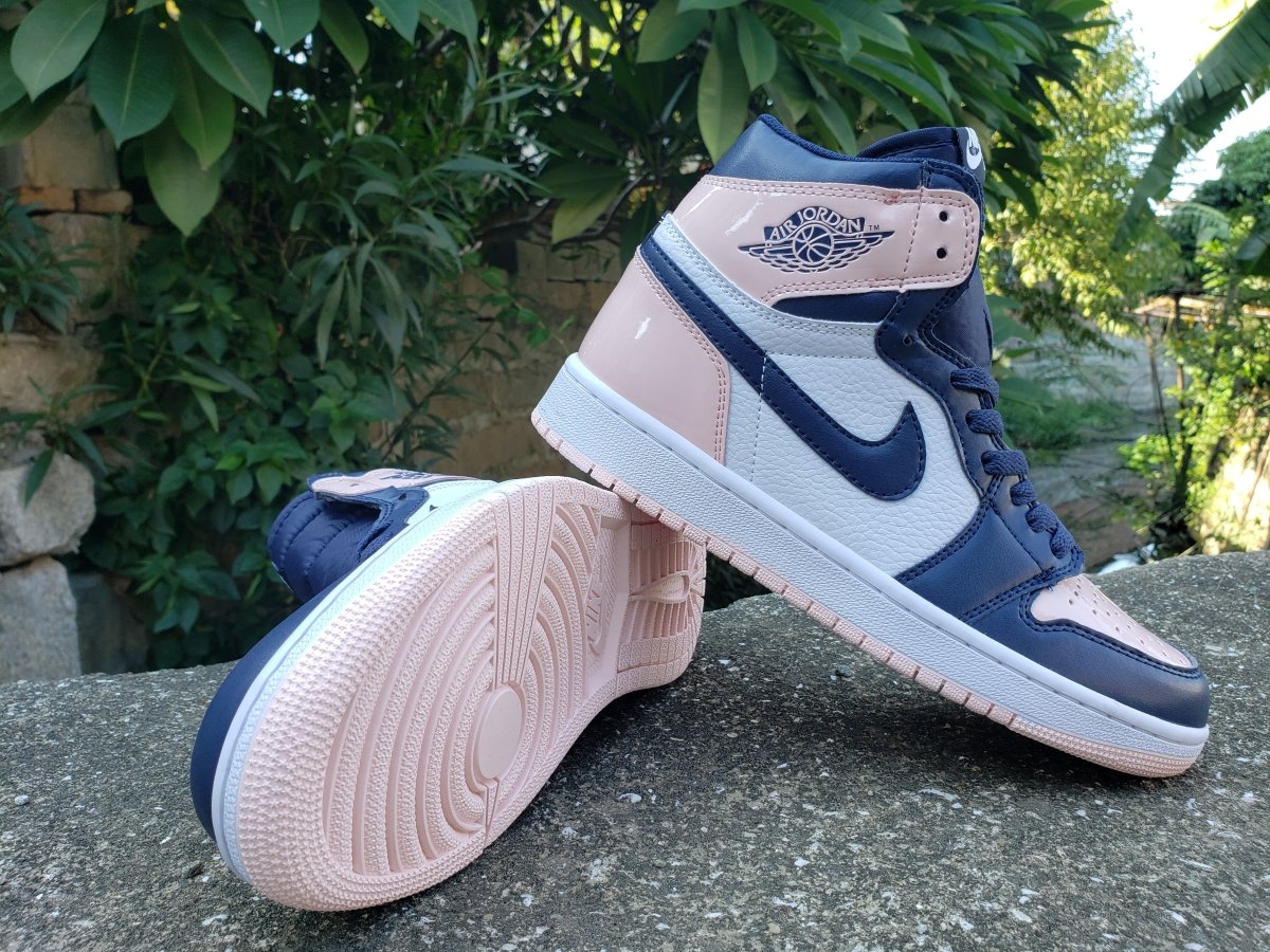 JORDAN 1 RETRO HIGH OG x ATMOSPHERE - Phantom Kicks