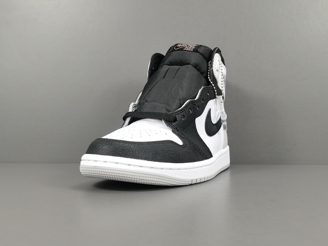 JORDAN 1 RETRO HIGH OG x BLEACHED CORAL - Phantom Kicks