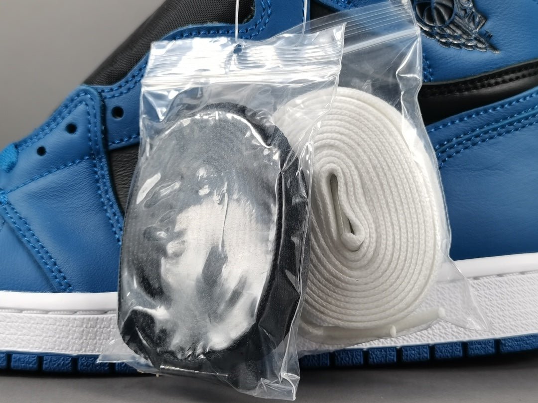 JORDAN 1 RETRO HIGH OG x DARK MARINA BLUE - Phantom Kicks