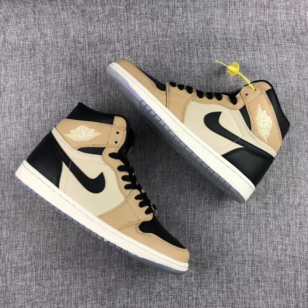 JORDAN 1 RETRO HIGH x BLACK MUSHROOM - Phantom Kicks