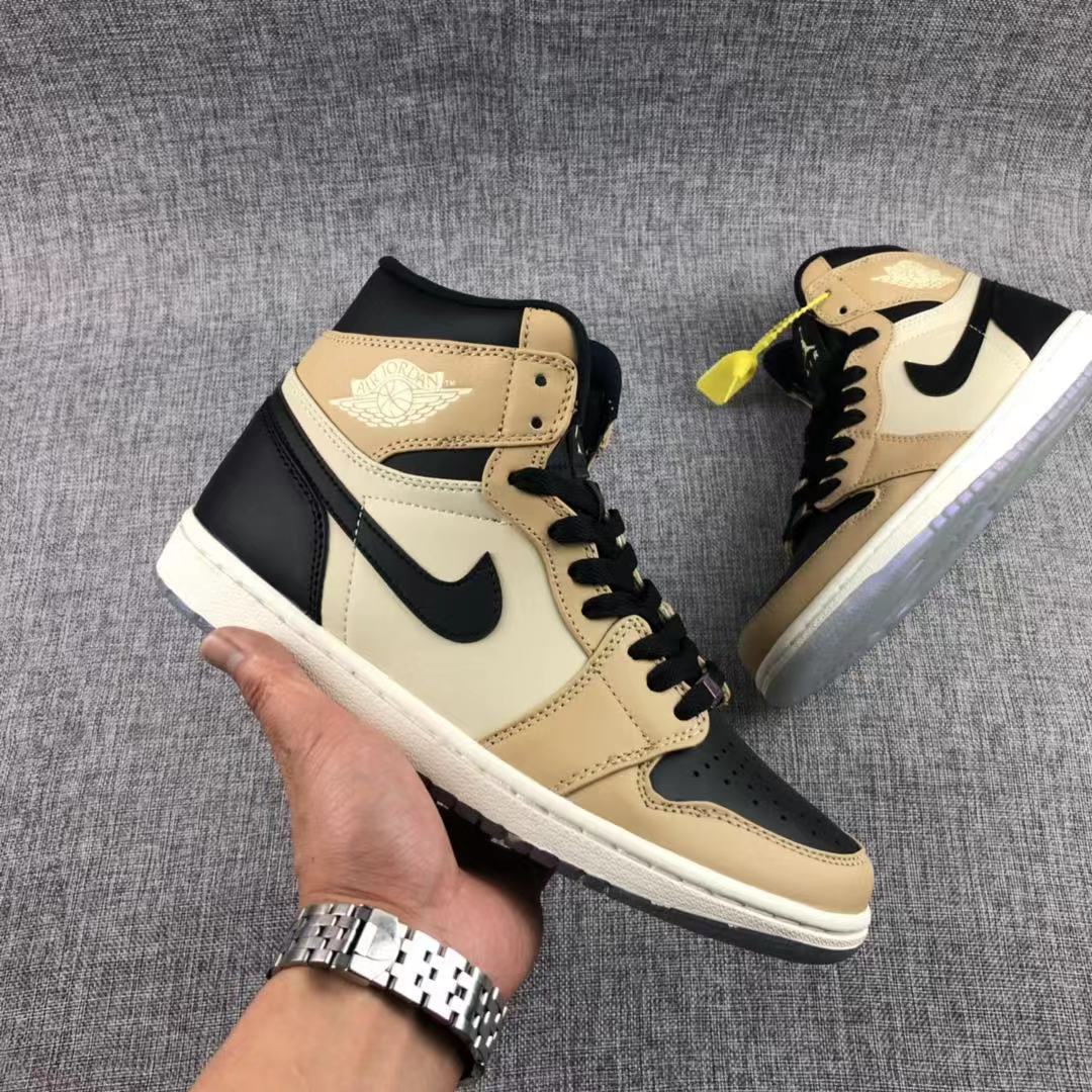 JORDAN 1 RETRO HIGH x BLACK MUSHROOM - Phantom Kicks