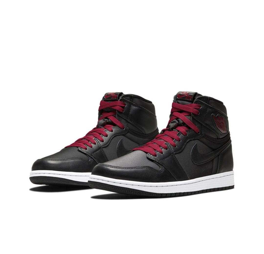 JORDAN 1 RETRO HIGH x BLACK SATIN GYM RED - Phantom Kicks