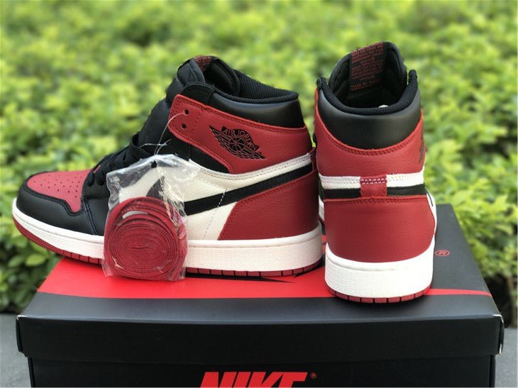 JORDAN 1 RETRO HIGH x BRED TOE - Phantom Kicks