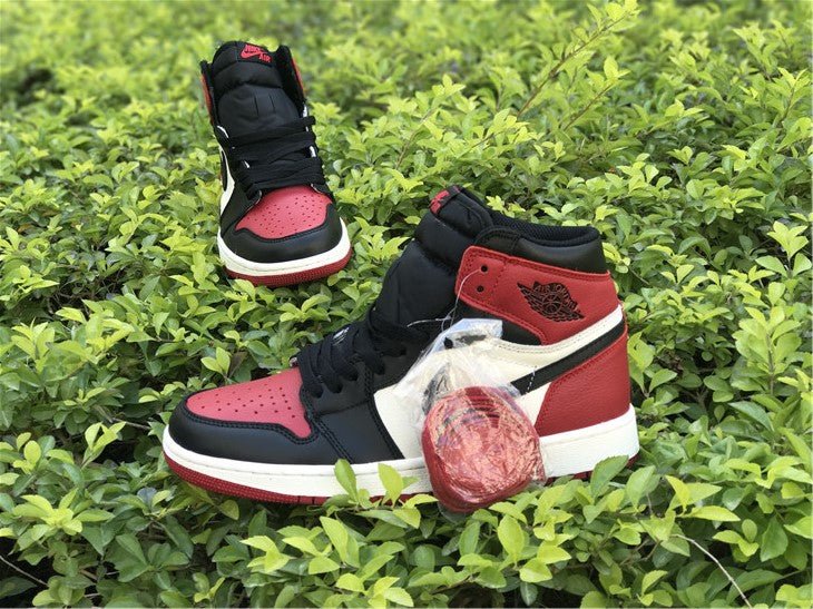 JORDAN 1 RETRO HIGH x BRED TOE - Phantom Kicks