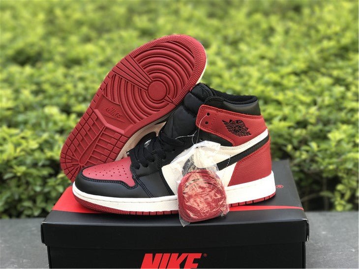 JORDAN 1 RETRO HIGH x BRED TOE - Phantom Kicks