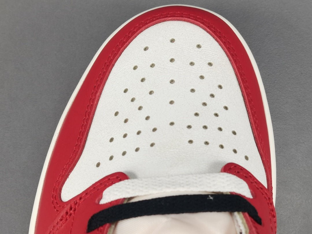 JORDAN 1 RETRO HIGH x CHICAGO LOST & FOUND - Phantom Kicks